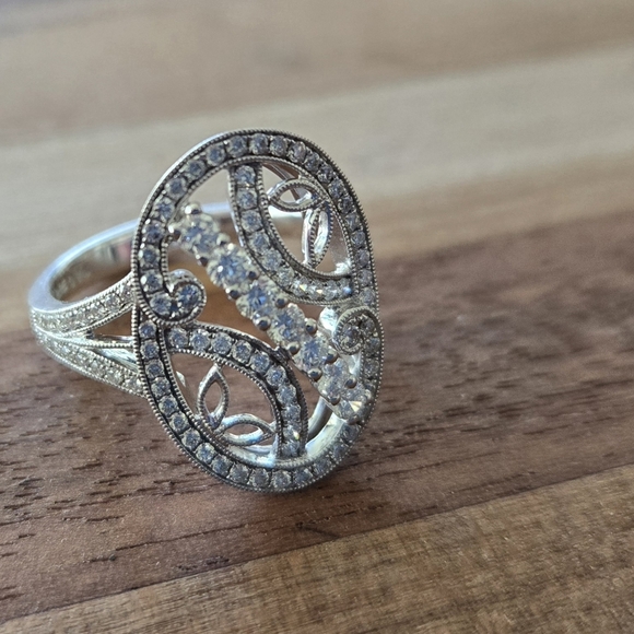 Simon G. 18k White Gold Diamond Oval Shaped Ring With Filigree Totaling 0.74ctw - Picture 5 of 14